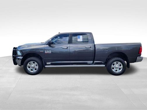 Granite Crystal Metallic Clearcoat 2014 RAM 2500 Big Horn