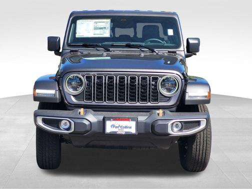 Granite Crystal Metallic Clearcoat 2026 Jeep Gladiator 85th Anniversary Edition