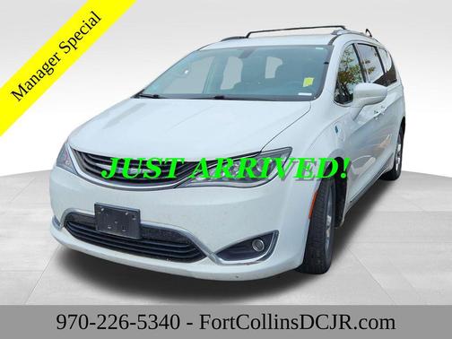 2018 Chrysler Pacifica Hybrid Touring L