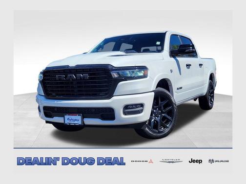 Ivory White Tri-Coat Pearlcoat 2026 RAM 1500 Laramie