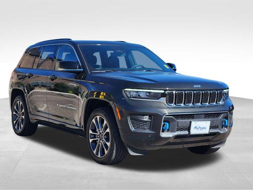 Rocky Mountain Pearlcoat 2024 Jeep Grand Cherokee 4xe Overland