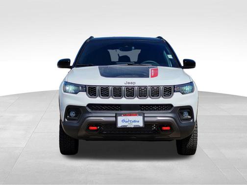 Bright White Clearcoat 2026 Jeep Compass Trailhawk