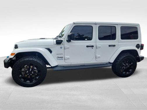 Bright White Clearcoat 2022 Jeep Wrangler Unlimited 4xe Sahara