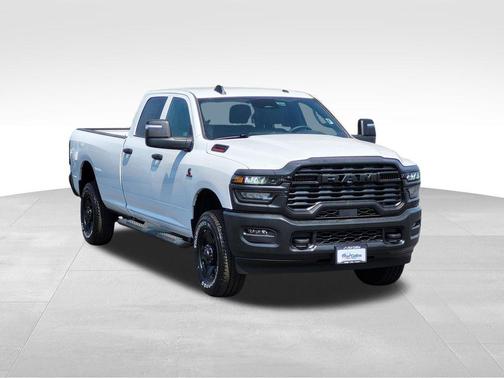 Bright White Clearcoat 2026 RAM 2500 Tradesman Crew Cab 4x4 6'4' Box