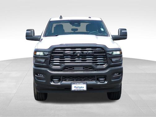 Bright White Clearcoat 2026 RAM 2500 Tradesman Crew Cab 4x4 6'4' Box