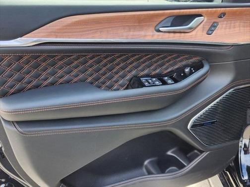 2025 Jeep Grand Cherokee L Summit Reserve
