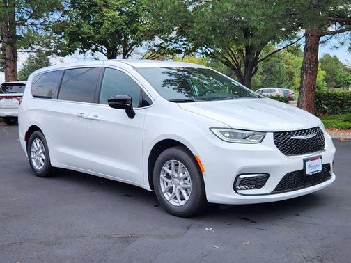 2026 Chrysler Pacifica L