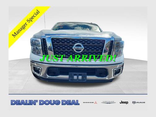 2017 Nissan Titan SV