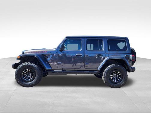Granite Crystal Metallic Clearcoat 2026 Jeep Wrangler Rubicon