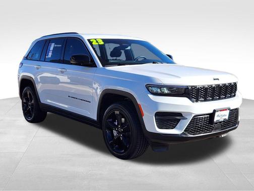 2023 Jeep Grand Cherokee Altitude