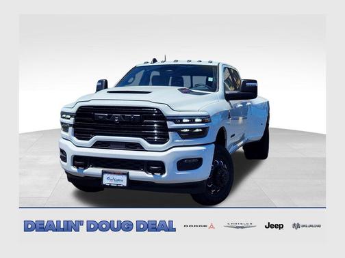 Bright White Clearcoat 2026 RAM 3500 Laramie Crew Cab 4x4 8' Box