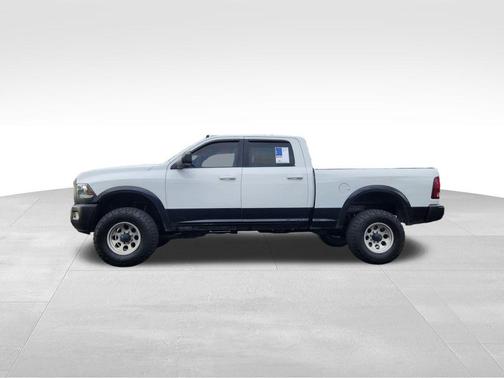 Bright White Clearcoat 2017 RAM 2500 Power Wagon