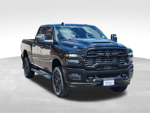 Diamond Black Crystal Pearlcoat 2026 RAM 2500 Black Express Crew Cab 4x4 6'4' Box