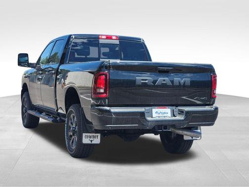 Diamond Black Crystal Pearlcoat 2026 RAM 2500 Black Express Crew Cab 4x4 6'4' Box