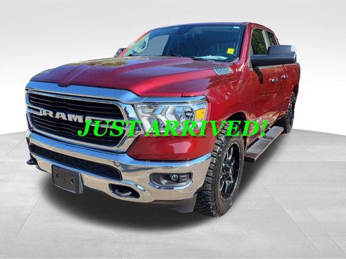 Delmonico Red Pearlcoat 2020 RAM 1500 Big Horn/Lone Star