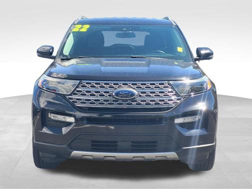 Black Metallic 2022 Ford Explorer Limited