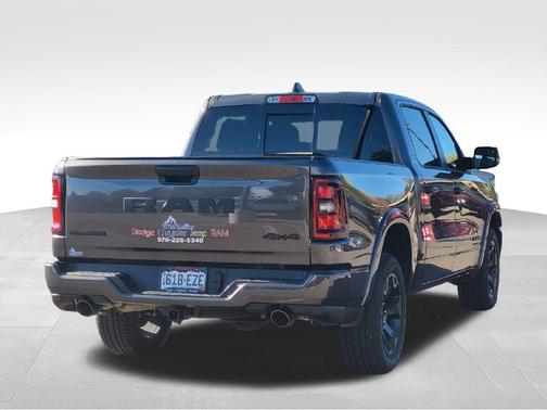 Granite Crystal Metallic Clearcoat 2026 RAM 1500 Big Horn/Lone Star