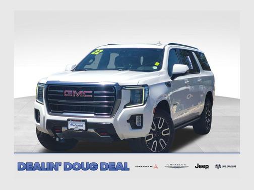Summit White 2022 GMC Yukon XL 4WD AT4