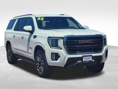 Summit White 2022 GMC Yukon XL 4WD AT4