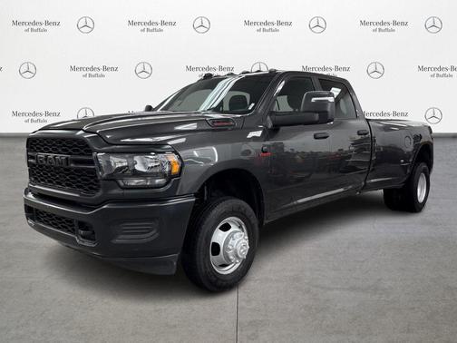 2024 RAM 3500 Tradesman Crew Cab 4x4 8' Box