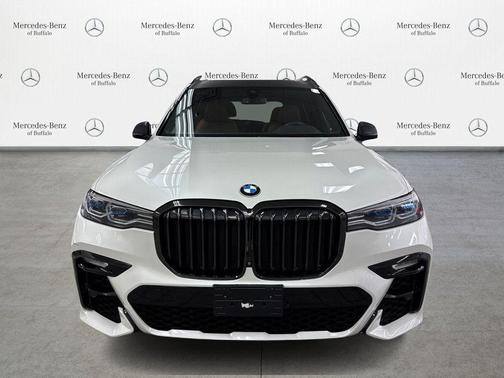 2020 BMW X7 M50i