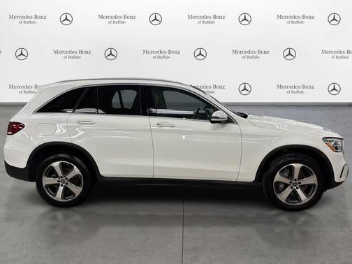 Polar White 2022 Mercedes-Benz GLC 300 4MATIC