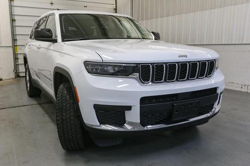2022 Jeep Grand Cherokee L Laredo