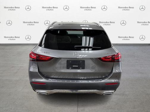 2021 Mercedes-Benz GLA 250 Base 4MATIC