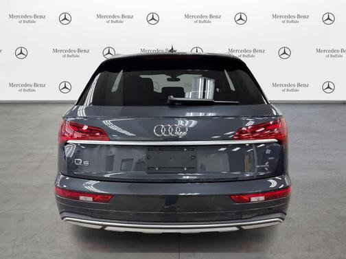 Manhattan Gray Metallic 2021 Audi Q5 45 Premium Plus