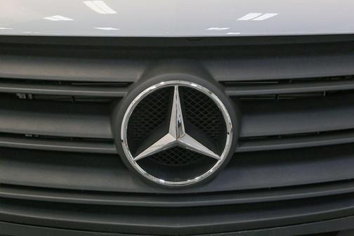 2025 Mercedes-Benz Sprinter 2500 Standard Roof