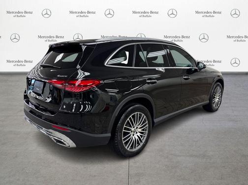 2026 Mercedes-Benz GLC 300 4MATIC