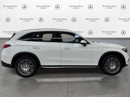 Polar White 2026 Mercedes-Benz GLC 300 4MATIC