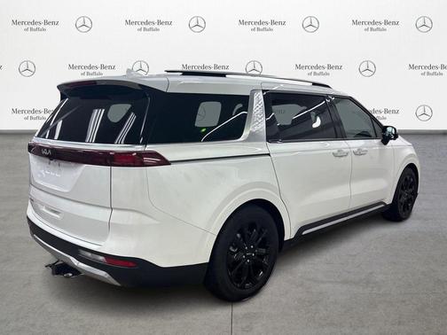 2022 Kia Carnival SX