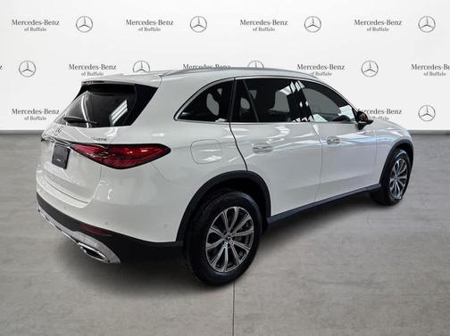 Polar White 2026 Mercedes-Benz GLC 300 4MATIC
