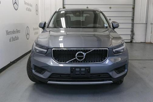2019 Volvo XC40 T5 Momentum