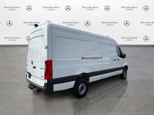 Arctic White 2024 Mercedes-Benz Sprinter 2500 High Roof