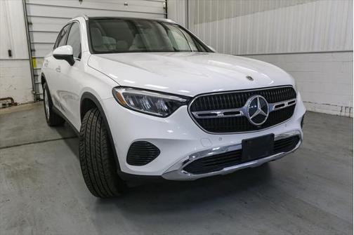 2025 Mercedes-Benz GLC 300 4MATIC