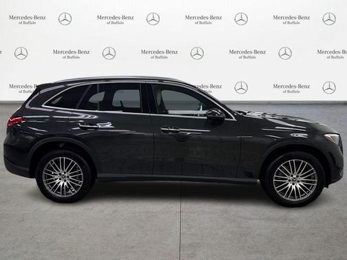 2026 Mercedes-Benz GLC 300 4MATIC