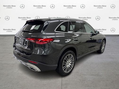 2026 Mercedes-Benz GLC 300 4MATIC