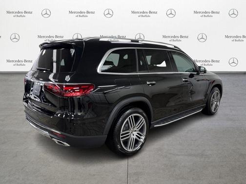 2026 Mercedes-Benz GLS 450 4MATIC