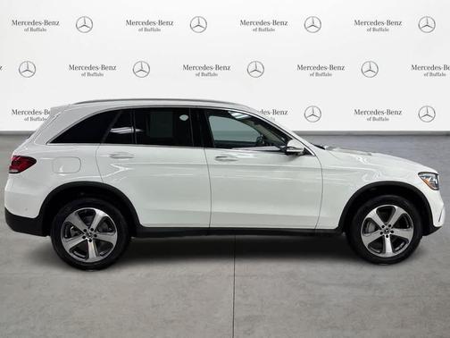 Polar White 2022 Mercedes-Benz GLC 300 4MATIC