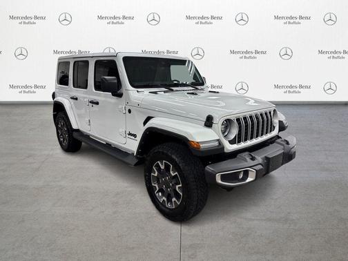 2025 Jeep Wrangler 4-Door Sahara 4x4