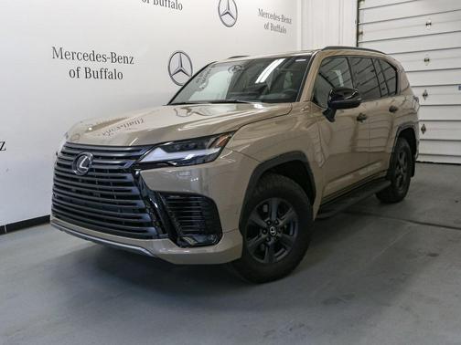 2025 Lexus LX 700h Overtrail