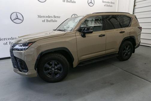 2025 Lexus LX 700h Overtrail
