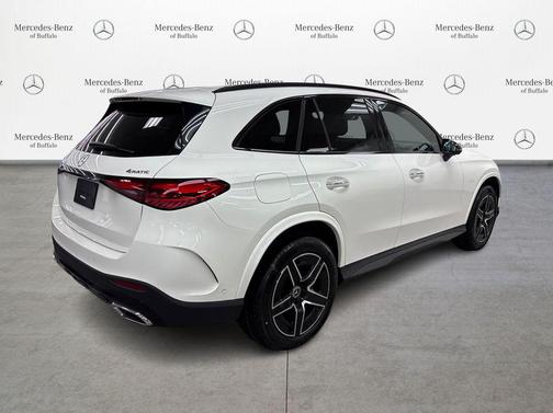 Polar White 2026 Mercedes-Benz GLC 300 4MATIC