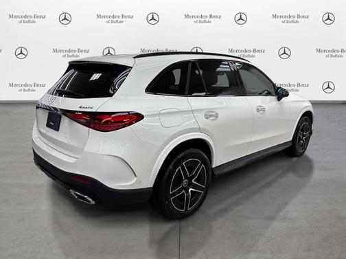 Polar White 2026 Mercedes-Benz GLC 300 4MATIC
