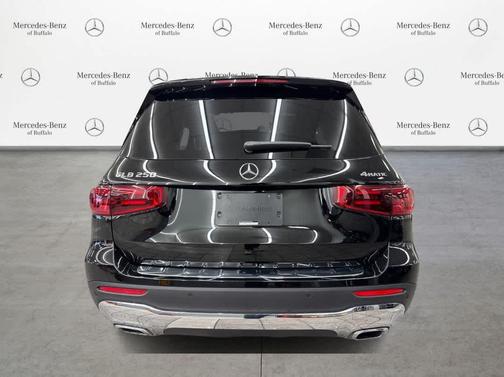 Night Black 2026 Mercedes-Benz GLB 250 4MATIC