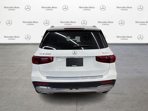 2026 Mercedes-Benz GLB 250 4MATIC