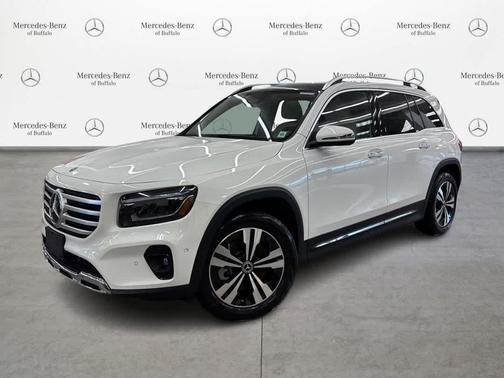Polar White 2026 Mercedes-Benz GLB 250 4MATIC