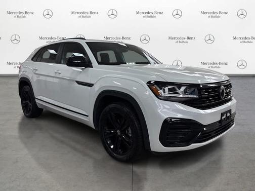 Opal White Pearl 2023 Volkswagen Atlas Cross Sport 3.6L V6 SEL R-Line